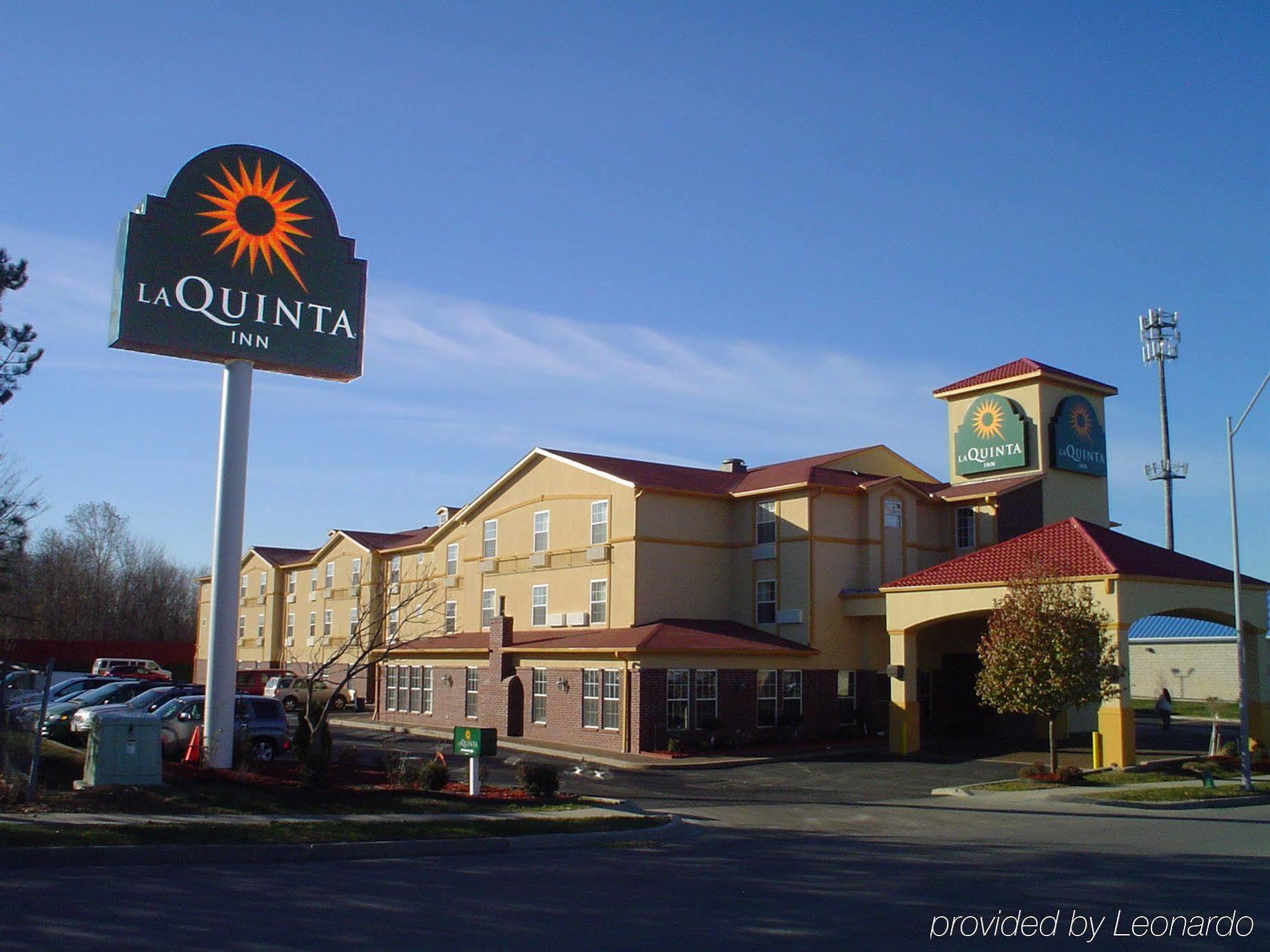 Hotel La Quinta By Wyndham Kansas City Airport Exterior foto